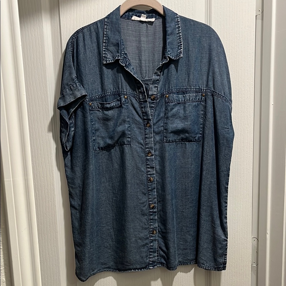 Women's Blue Denim Shirt by Jane and Delancey